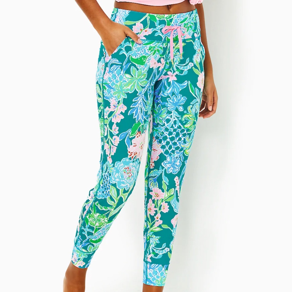 NWOT Lilly Pulitzer Island Jogger UPF 50+ Mid Rise Multi Hot On The Vine Size XL